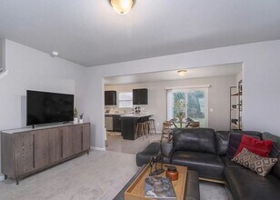 8742 Jane Ann Cir in Richland, MI - Building Photo - Building Photo