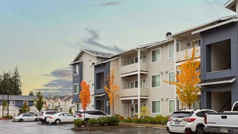 ALDERBROOK APARTMENTS- PREMIER, AFFORDABLE in Vancouver, WA - Building Photo