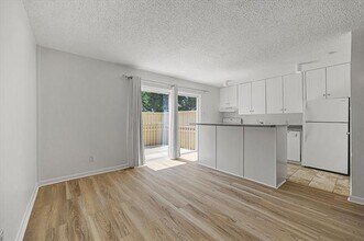 4021 Cole Ave in Dallas, TX - Building Photo - Building Photo