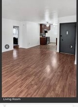 5620 Woodman Ave in Los Angeles, CA - Building Photo - Building Photo