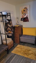 1775 Campbellton Rd SW, Unit Unit3Studio in Atlanta, GA - Building Photo - Building Photo