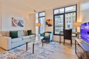 60 Kilmarnock St in Boston, MA - Building Photo