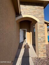 11145 Eleanor Coldwell Ln in Socorro, TX - Building Photo - Building Photo