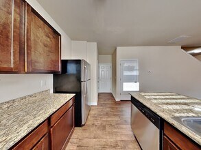 1007 Eldon Ln in Fairburn, GA - Building Photo - Building Photo
