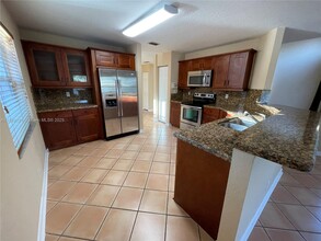 17768 SW 28th St in Miramar, FL - Building Photo - Building Photo