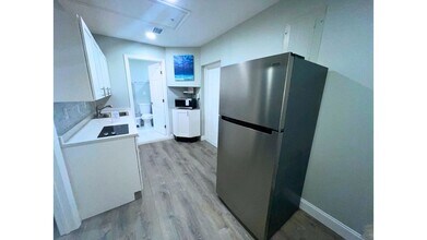 7029 Fernleaf Ct, Unit My Place - All utilities in Port Richey, FL - Building Photo - Building Photo