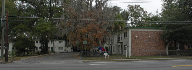 1121 NW 6th St in Gainesville, FL - Building Photo - Building Photo