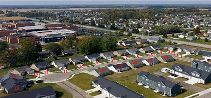 Somerset Villas in Fort Wayne, IN - Building Photo - Building Photo