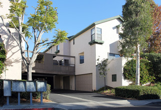 Woodlands North in La Jolla, CA - Building Photo - Building Photo