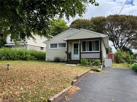 427 Mosley Dr in Syracuse, NY - Building Photo