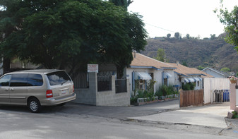 10063 Tujunga Canyon Blvd Apartments