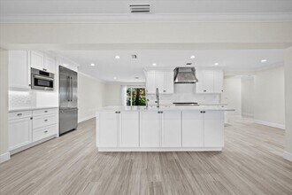 12831 Shore Dr in West Palm Beach, FL - Building Photo - Building Photo