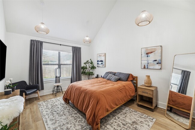 property at 4603 Farmer St