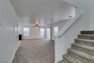 11924 Lemon Balm St in Las Vegas, NV - Building Photo - Building Photo