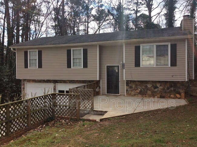 property at 3122 Dempsey Pl