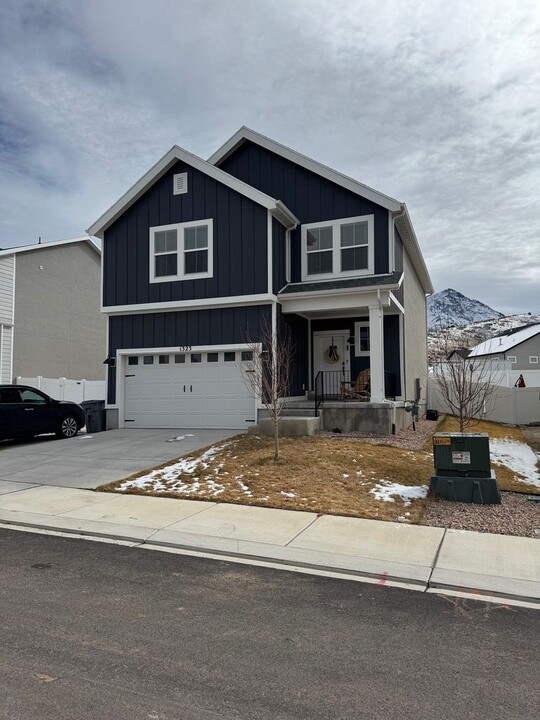 1323 S Raintree Ln in Santaquin, UT - Building Photo