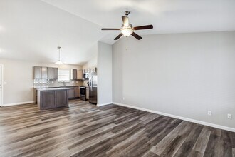 10603 E Kinkaid Cir in Wichita, KS - Building Photo - Building Photo