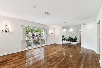 4508 Henderson Blvd in Tampa, FL - Building Photo - Building Photo