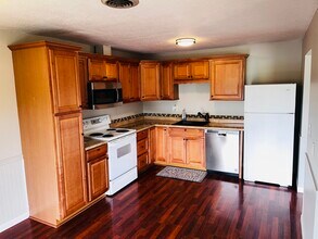 303 Gage Blvd in Richland, WA - Building Photo - Building Photo