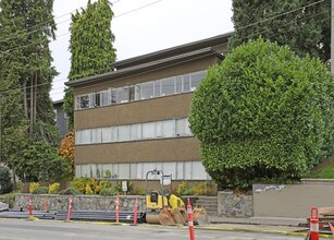 Prince Charles Apartments in New Westminster, BC - Building Photo - Building Photo