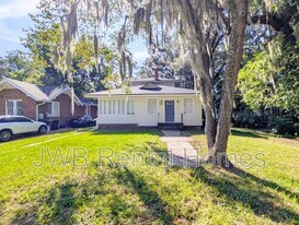2900 Downing St in Jacksonville, FL - Building Photo