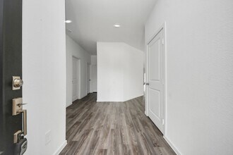 199 Wasatch Peaks Wy in Willis, TX - Building Photo - Building Photo