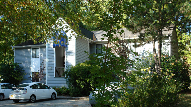 1009 Iredell St in Durham, NC - Building Photo - Building Photo