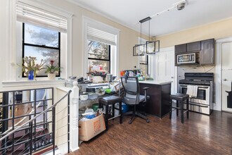 21 Royal St, Unit Unit 1 in Boston, MA - Building Photo - Building Photo