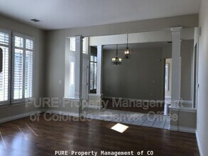 9201 W Chatfield Pl in Littleton, CO - Building Photo - Building Photo