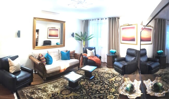 property at 956 Greenfield Ave