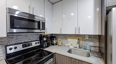 42 Palmetto St, Unit 1A in Brooklyn, NY - Building Photo - Building Photo