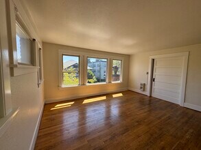 1301 S 6th Ave in Tacoma, WA - Building Photo - Building Photo