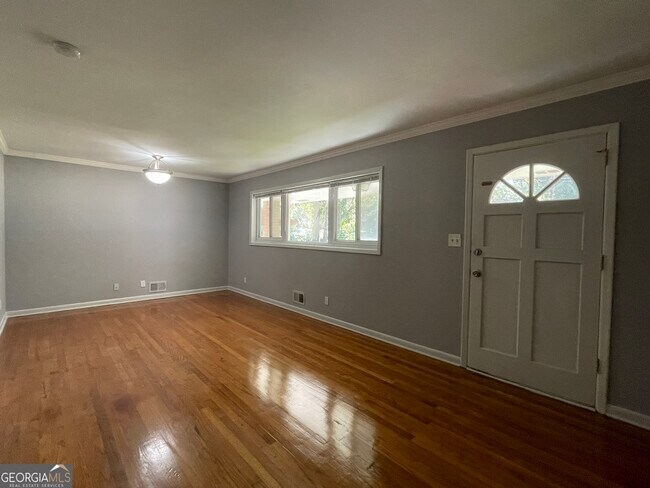 2352 Arrow Cir in Atlanta, GA - Building Photo - Building Photo