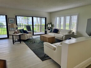 218 NE Edgewater Dr in Stuart, FL - Building Photo - Building Photo