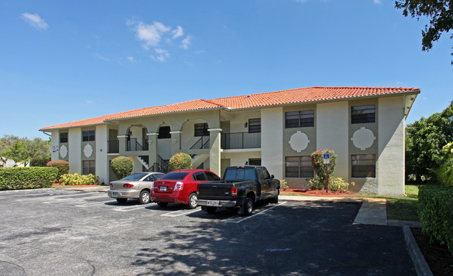 11181-11195 Royal Palm Blvd in Coral Springs, FL - Building Photo - Building Photo