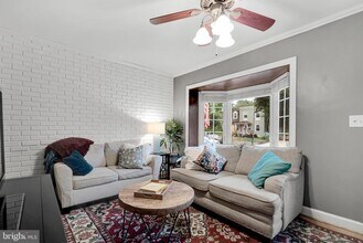 1813 Leslie Ave in Alexandria, VA - Building Photo - Building Photo