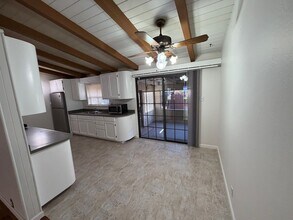 38481 Canyon Heights Dr in Fremont, CA - Building Photo - Building Photo