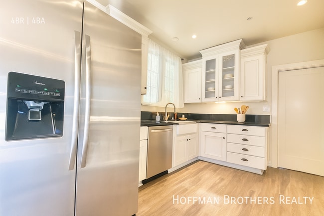 753 S Ogden Dr in Los Angeles, CA - Building Photo - Building Photo