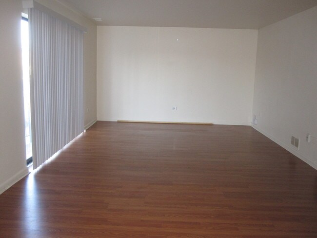 2310 N Harlem Ave in Elmwood Park, IL - Building Photo - Building Photo