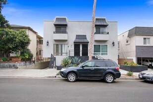 1140 N Ogden in Los Angeles, CA - Building Photo