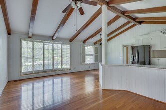 327 Westchester Dr in Nashville, TN - Building Photo - Building Photo