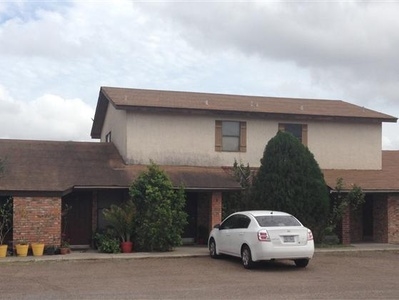 Misty Hollow Apartments in Brownsville, TX - Building Photo