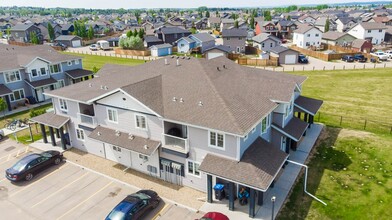 44 Reid Crt in Sylvan Lake, AB - Building Photo - Building Photo