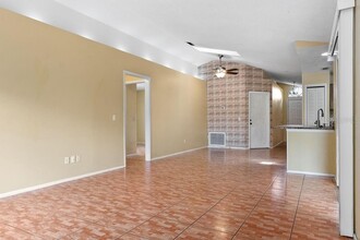 1465 Eden Dr in Deltona, FL - Building Photo - Building Photo