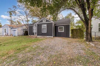 1527 Columbia Ave in Corsicana, TX - Building Photo - Building Photo