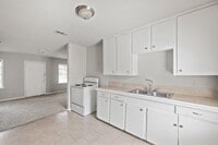 4922 Alvin St photo'