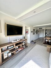 1083 Forest Lakes Dr, Unit Dan Wood in Naples, FL - Building Photo - Building Photo