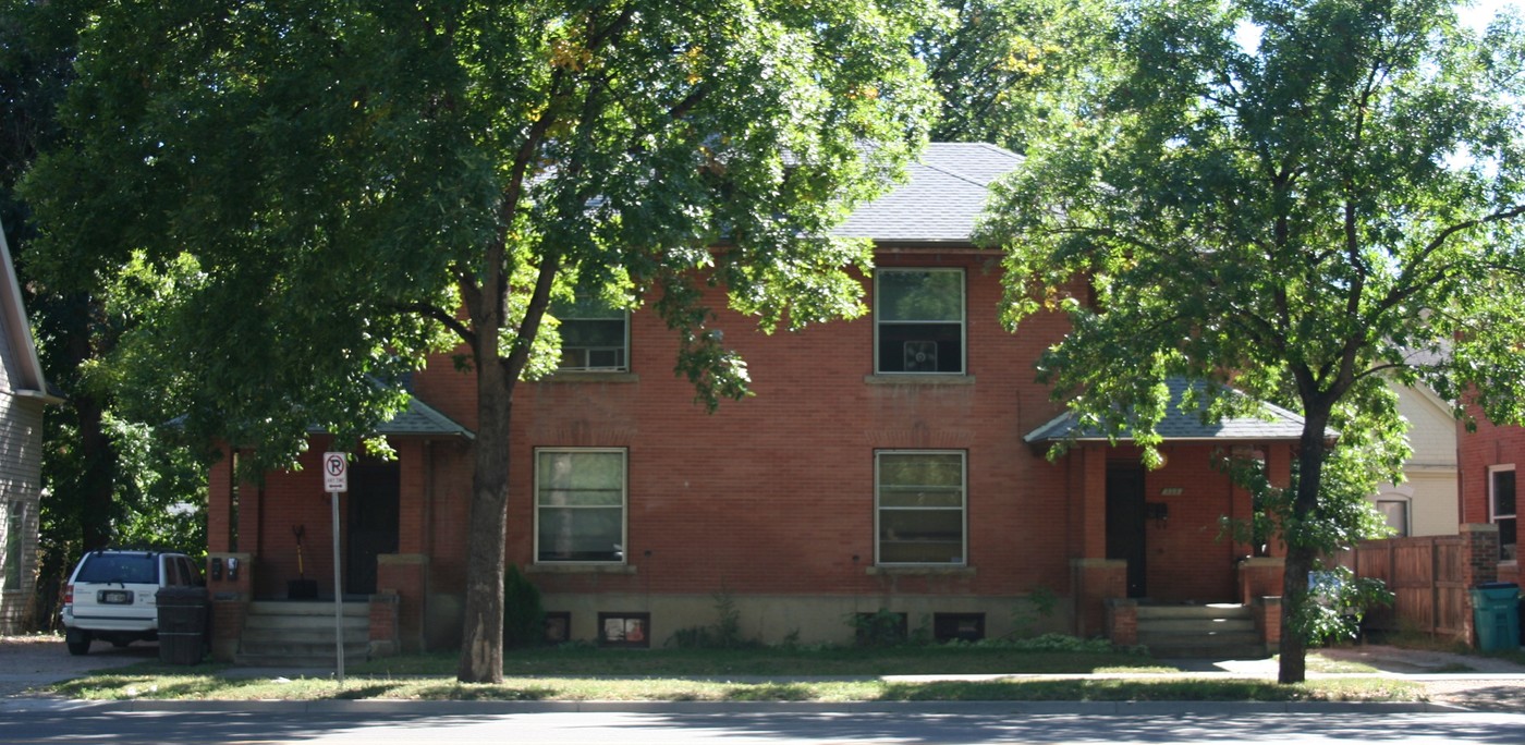 221-223 W Mulberry St in Fort Collins, CO - Foto de edificio