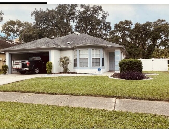 property at 3901 Penrod Ln