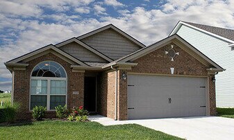 2512 Feathersound Wy in Lexington, KY - Building Photo